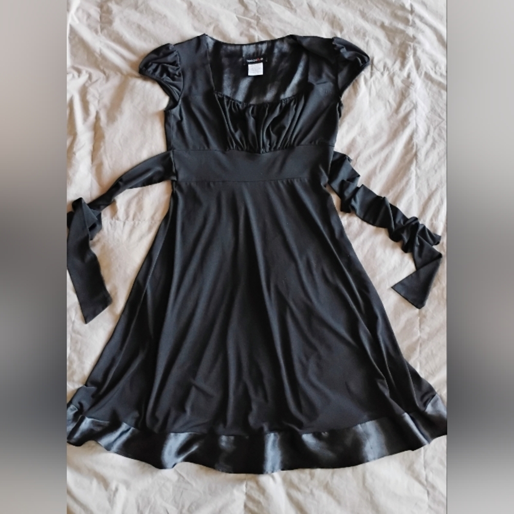 Elegant Black Dress